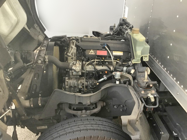 三菱ふそうキャンターアルミバン小型（2t・3t）[写真21]