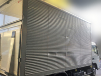 三菱ふそうキャンターアルミバン小型（2t・3t）[写真02]