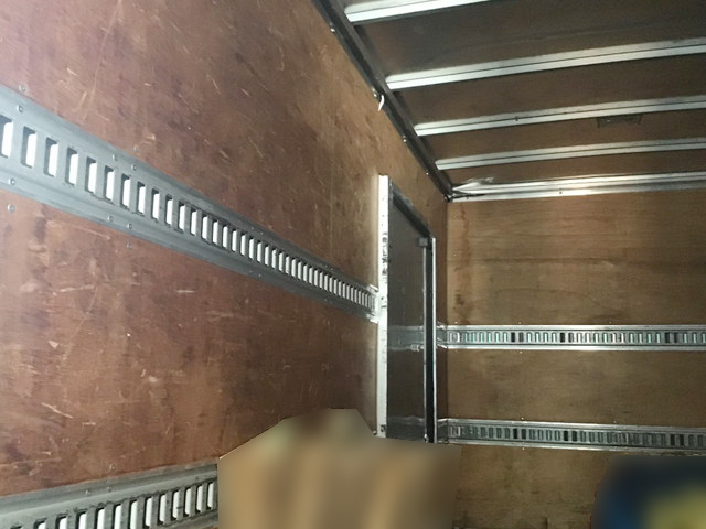 トヨタダイナアルミバン小型（2t・3t）[写真09]