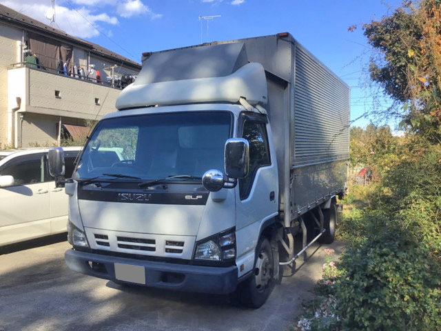 いすゞエルフアルミウイング小型（2t・3t）[写真03]