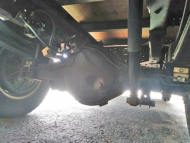 いすゞエルフアルミバン小型（2t・3t）[写真20]