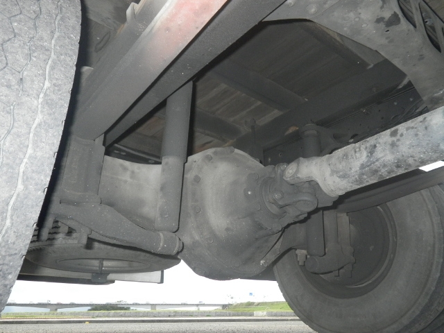 三菱ふそうファイターアルミブロック中型（4t）[写真18]