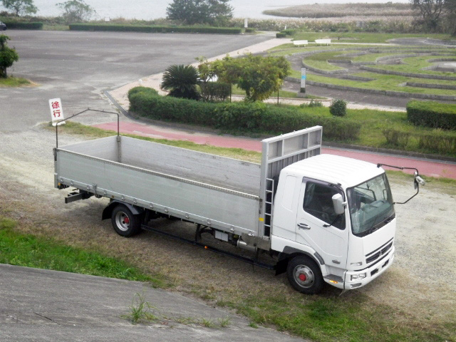 三菱ふそうファイターアルミブロック中型（4t）[写真20]