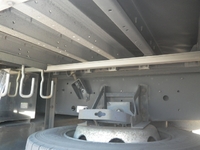 いすゞギガアルミウイング大型（10t）[写真14]