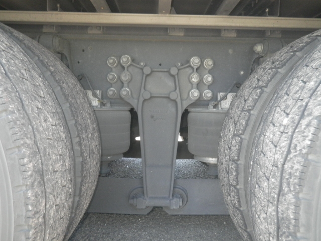 いすゞギガアルミウイング大型（10t）[写真17]