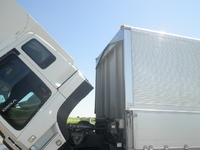 いすゞギガアルミウイング大型（10t）[写真24]