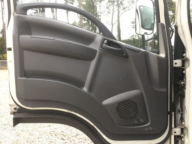 いすゞエルフ冷凍車（冷蔵車）小型（2t・3t）[写真27]