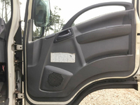 いすゞエルフ冷凍車（冷蔵車）小型（2t・3t）[写真28]