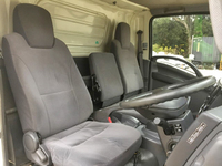 いすゞエルフ冷凍車（冷蔵車）小型（2t・3t）[写真29]