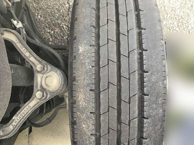 三菱ふそうキャンター平ボディ小型（2t・3t）[写真11]