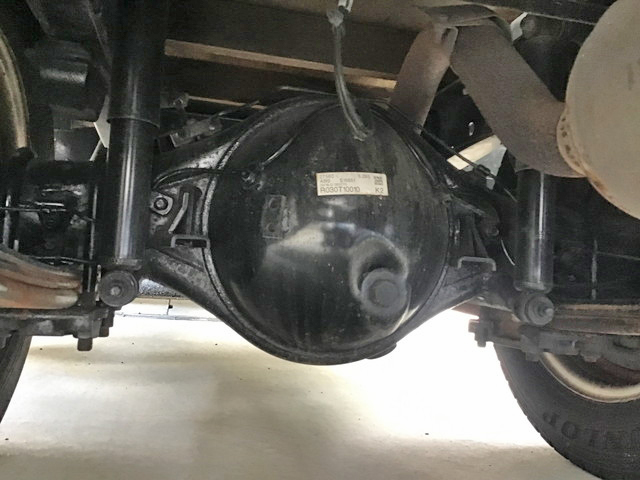 三菱ふそうキャンター平ボディ小型（2t・3t）[写真17]