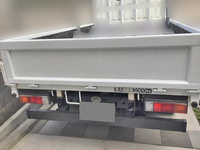 三菱ふそうキャンター平ボディ小型（2t・3t）[写真05]