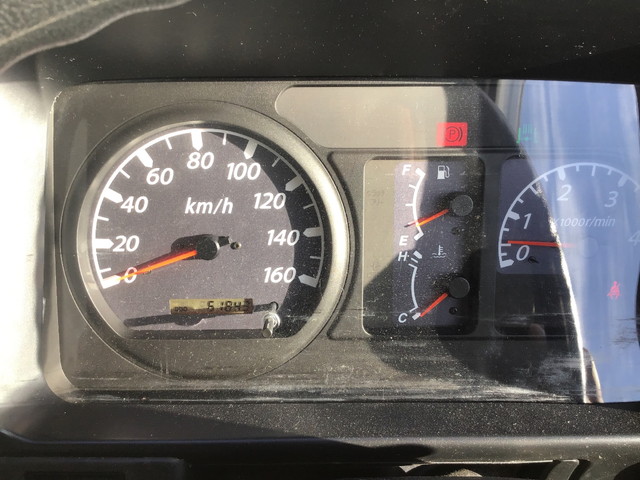 いすゞエルフアルミバン小型（2t・3t）[写真26]