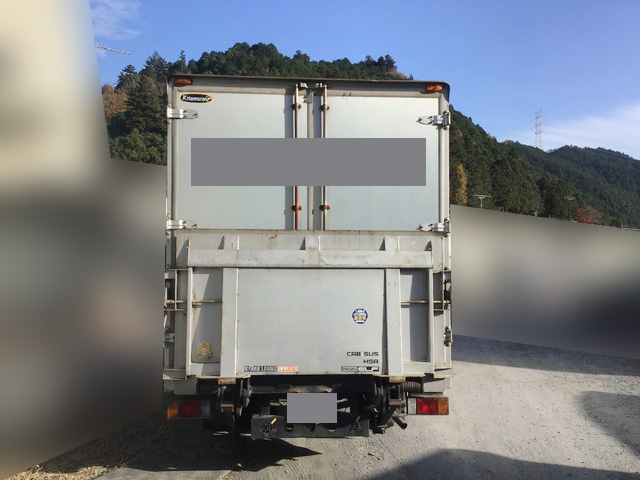 いすゞエルフアルミバン小型（2t・3t）[写真06]