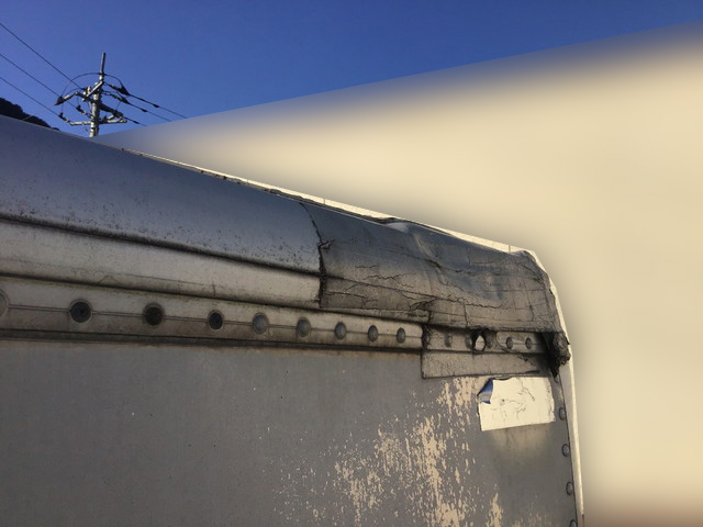 いすゞエルフアルミバン小型（2t・3t）[写真07]