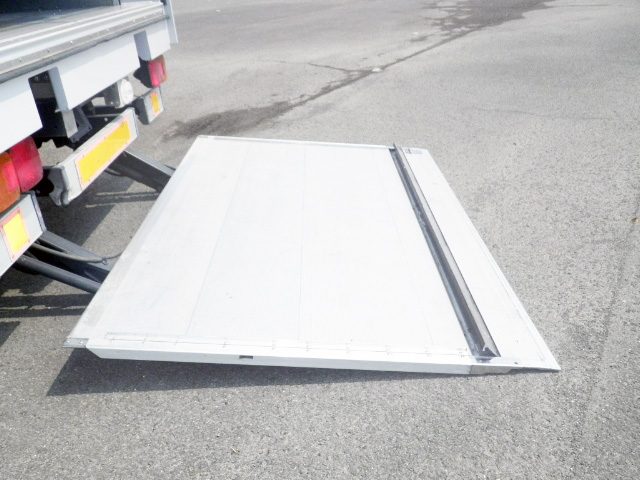 日野レンジャーアルミウイング中型（4t）[写真11]