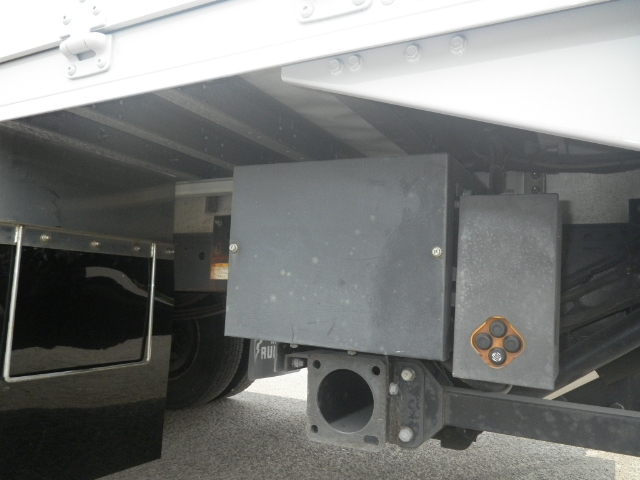 日野レンジャーアルミウイング中型（4t）[写真15]