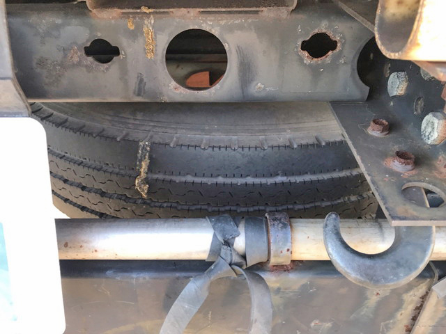 いすゞエルフ平ボディ小型（2t・3t）[写真18]