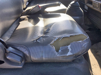 いすゞエルフ平ボディ小型（2t・3t）[写真26]