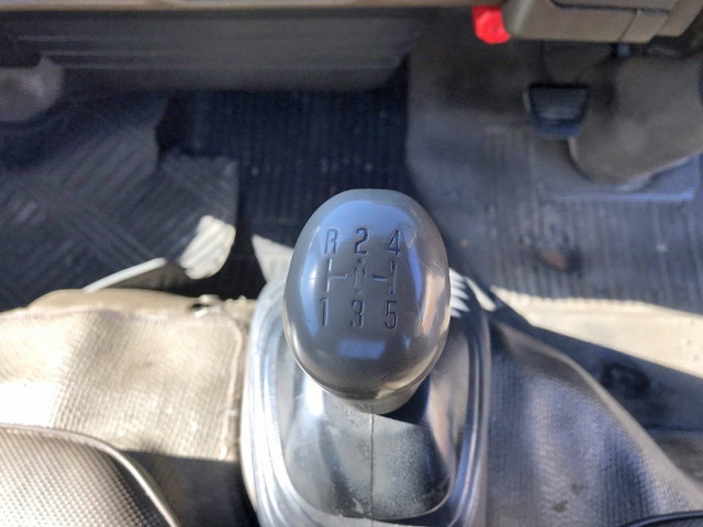 いすゞエルフ平ボディ小型（2t・3t）[写真33]