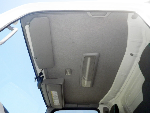 いすゞエルフアルミバン小型（2t・3t）[写真22]