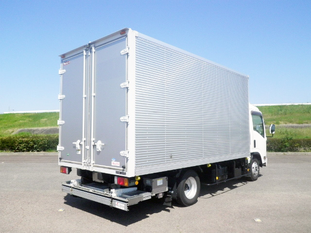 いすゞエルフアルミバン小型（2t・3t）[写真04]