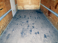 いすゞエルフアルミバン小型（2t・3t）[写真07]