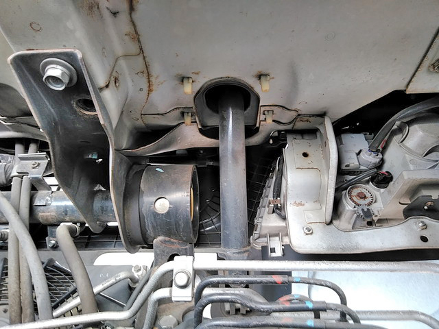 三菱ふそうキャンターアルミバン小型（2t・3t）[写真22]