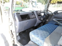 三菱ふそうキャンターアルミバン小型（2t・3t）[写真32]