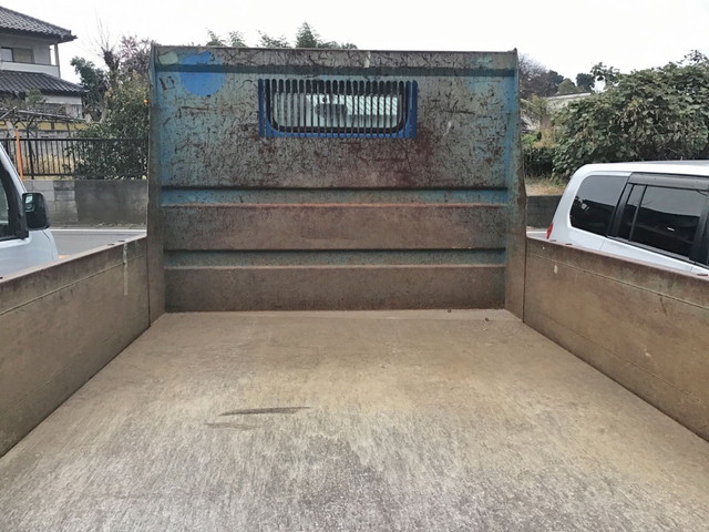 三菱ふそうキャンターダンプ小型（2t・3t）[写真11]