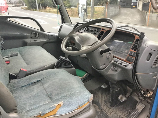 三菱ふそうキャンターダンプ小型（2t・3t）[写真25]