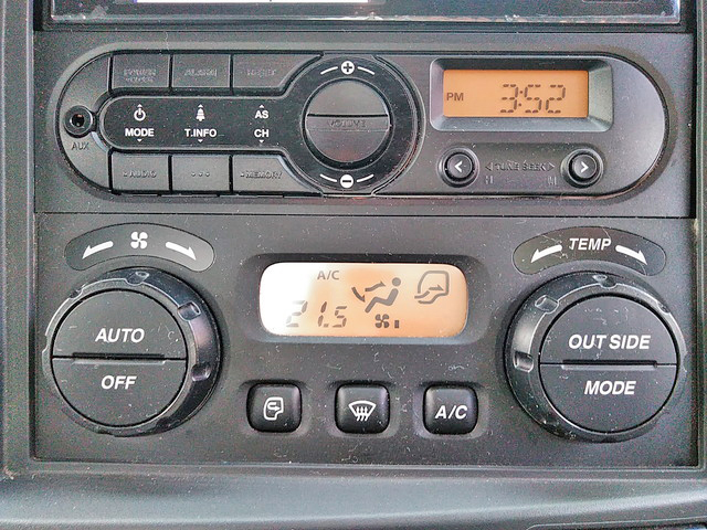 いすゞフォワード冷凍車（冷蔵車）中型（4t）[写真34]