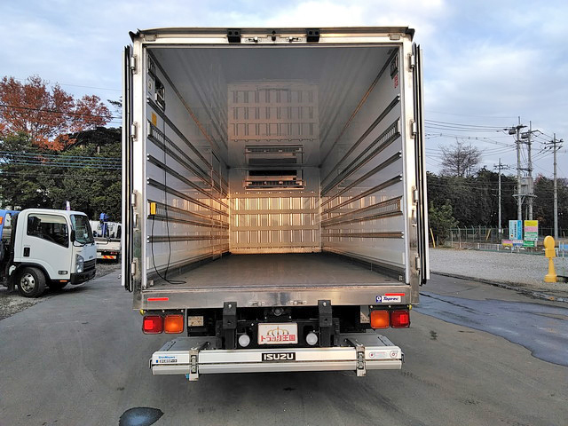 いすゞフォワード冷凍車（冷蔵車）中型（4t）[写真09]