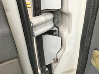 三菱ふそうキャンター平ボディ小型（2t・3t）[写真16]