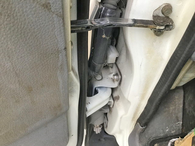 三菱ふそうキャンター平ボディ小型（2t・3t）[写真17]