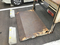 三菱ふそうキャンター平ボディ小型（2t・3t）[写真08]