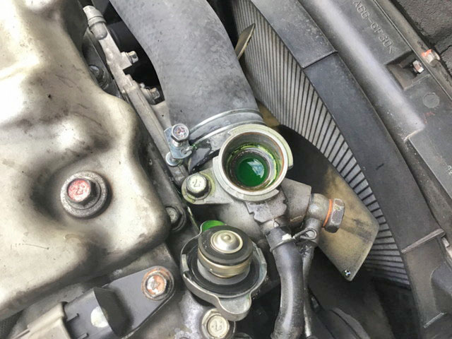 三菱ふそうキャンター平ボディ小型（2t・3t）[写真09]