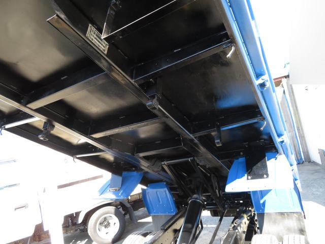 トヨタトヨエースダンプ小型（2t・3t）[写真17]