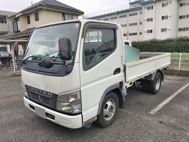 三菱ふそうキャンターガッツ平ボディ小型（2t・3t）[写真03]
