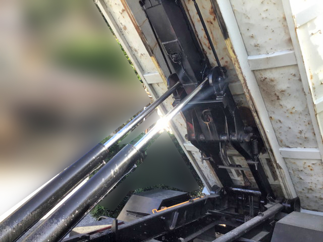 いすゞフォワードアームロール中型（4t）[写真14]