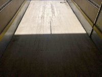 いすゞフォワードアルミバン中型（4t）[写真17]