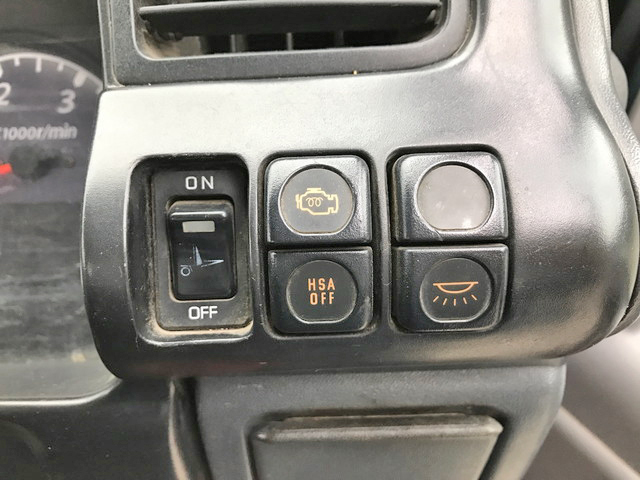 いすゞエルフ平ボディ小型（2t・3t）[写真36]