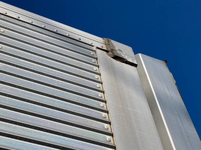 三菱ふそうファイターアルミウイング中型（4t）[写真10]