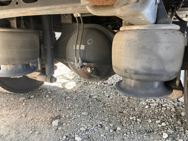 三菱ふそうファイターアルミウイング中型（4t）[写真12]