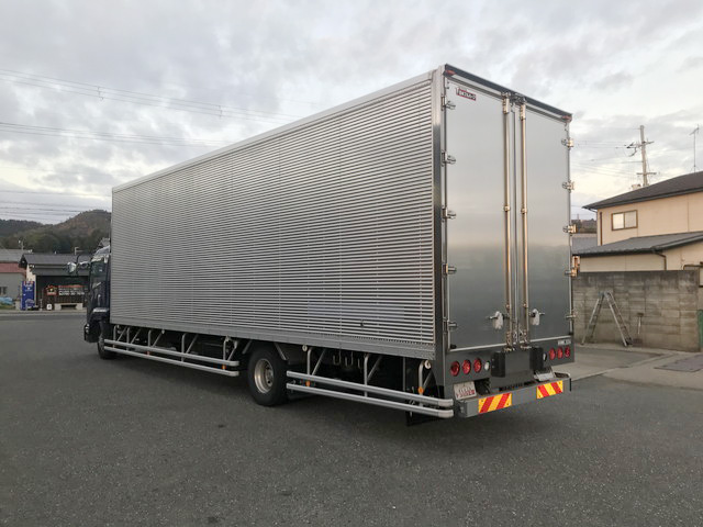 いすゞフォワードアルミバン中型（4t）[写真04]