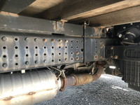 三菱ふそうキャンター平ボディ小型（2t・3t）[写真17]