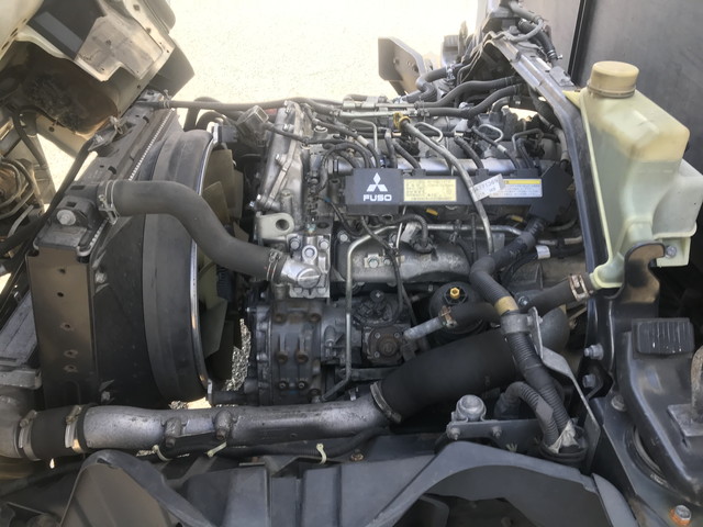 三菱ふそうキャンター平ボディ小型（2t・3t）[写真21]