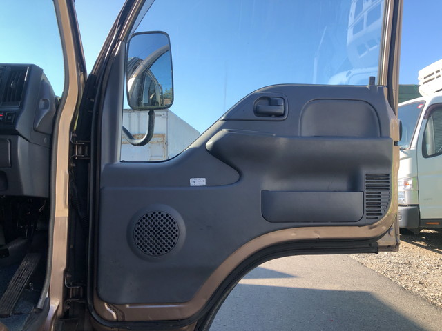 いすゞエルフ平ボディ小型（2t・3t）[写真23]