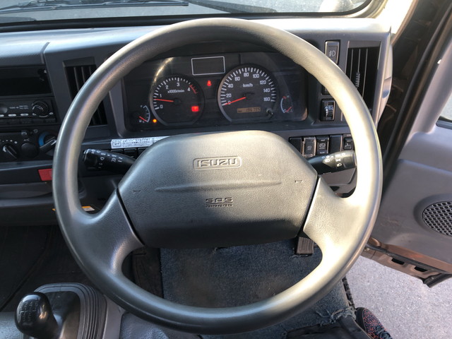 いすゞエルフ平ボディ小型（2t・3t）[写真31]