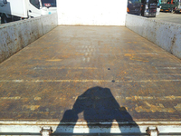 いすゞエルフ平ボディ小型（2t・3t）[写真13]